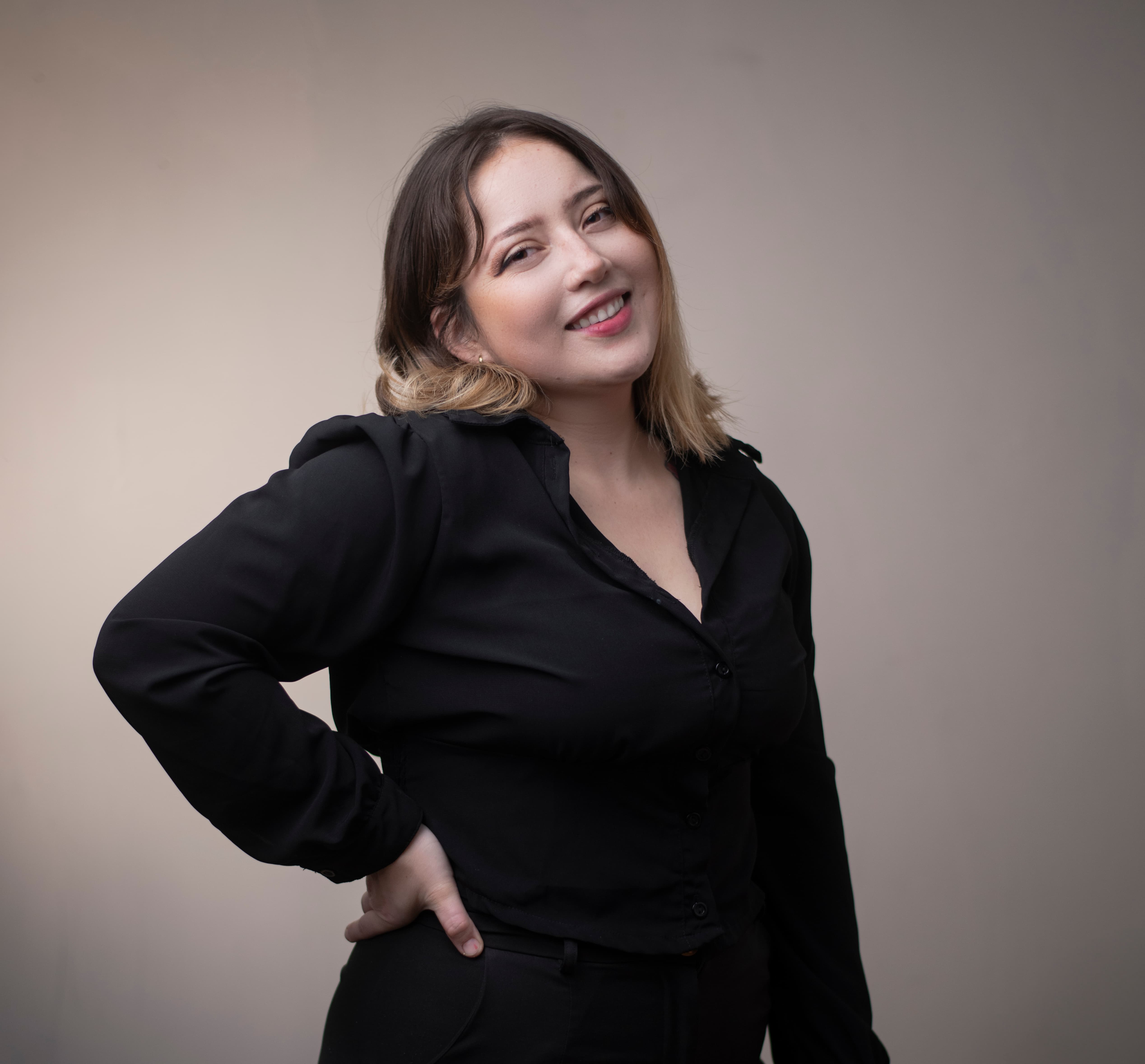 Martha Briones — Estudio 49